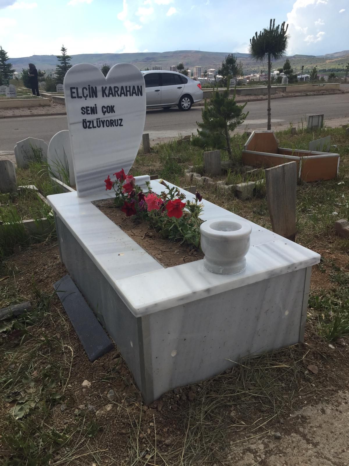 Kabir bakım sürecinde fotoğraflı bilgilendirme ve düzenli çalışma yaklaşımı